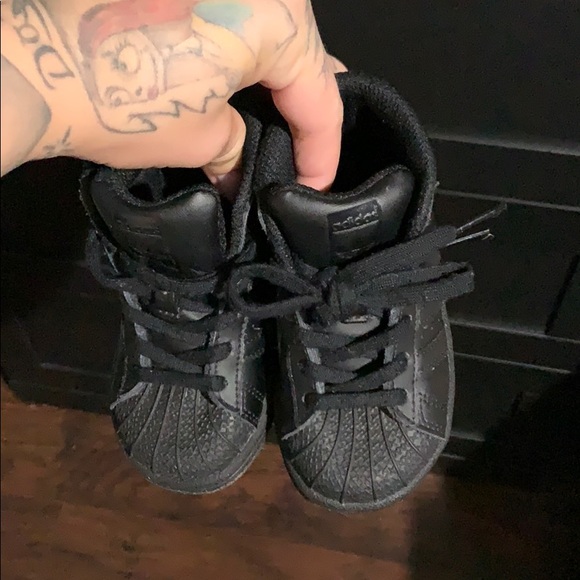 Adidas - Picture 3 of 5